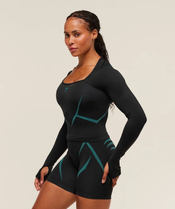 images-ApexLiftSeamlessLSCropTopGSBlackGSBrandBlueB3C7T_BC8K_0859_1920x Apex Lift Seamless Long Sleeve Crop Top