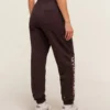 Gymshark Embroidered Logo Joggers – Cherry Purple